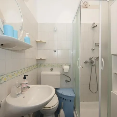 Mladenka- Two Bedroom 苏佩塔尔