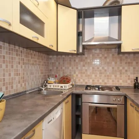 Mladenka- Two Bedroom 苏佩塔尔